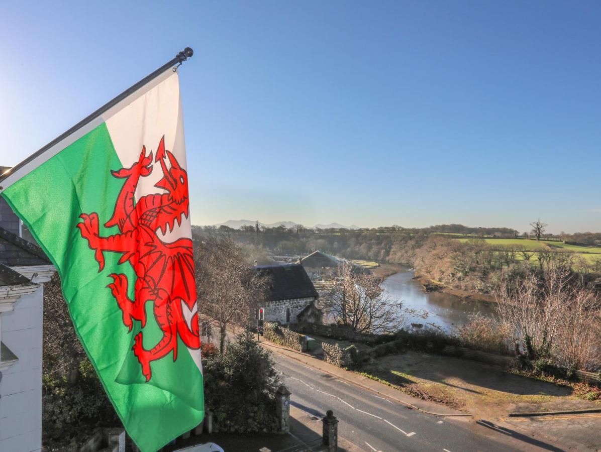 Apartamento Bryn Min Manton Penthouse Caernarfon Exterior foto
