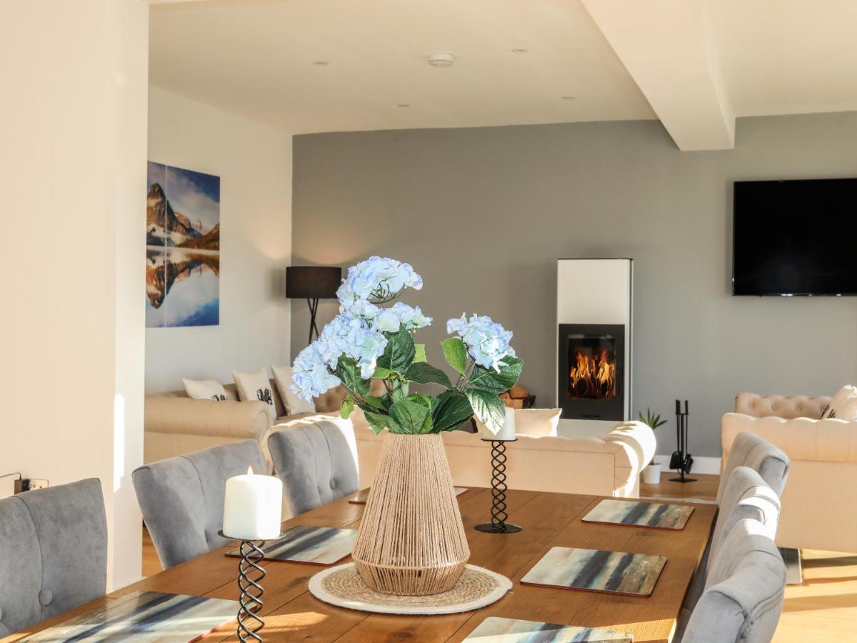 Apartamento Bryn Min Manton Penthouse Caernarfon Exterior foto